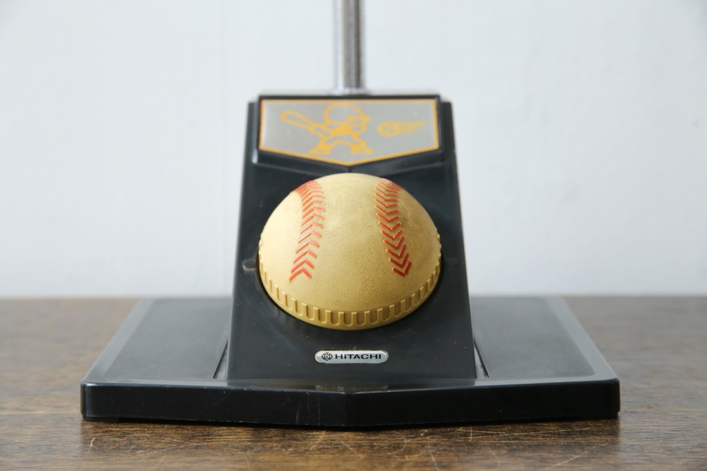 和製ビンテージ　HITACHI (日立)　非売品　限定ライト　記念ノベルティ　記念品　読売ジャイアンツ　ユニークなデザインでインテリアに遊び心をプラスするテーブルライト　(R-083865)
