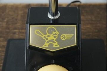 和製ビンテージ　HITACHI (日立)　非売品　限定ライト　記念ノベルティ　記念品　阪神タイガース　ユニークなデザインでインテリアに遊び心をプラスするテーブルランプ　(R-083866)