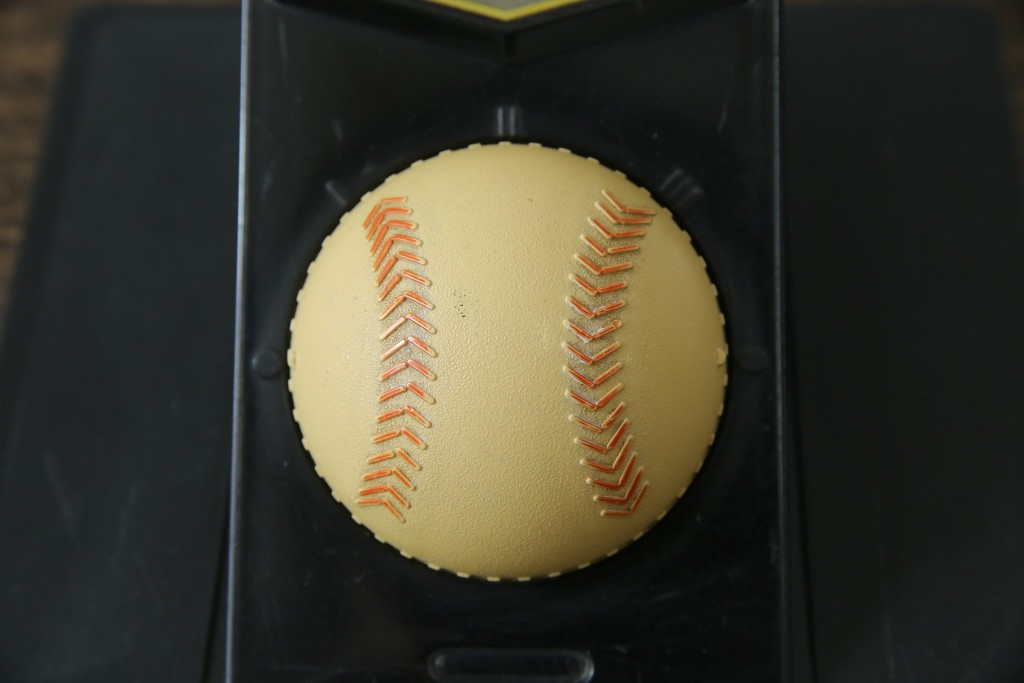 和製ビンテージ　HITACHI (日立)　非売品　限定ライト　記念ノベルティ　記念品　阪神タイガース　ユニークなデザインでインテリアに遊び心をプラスするテーブルランプ　(R-083866)