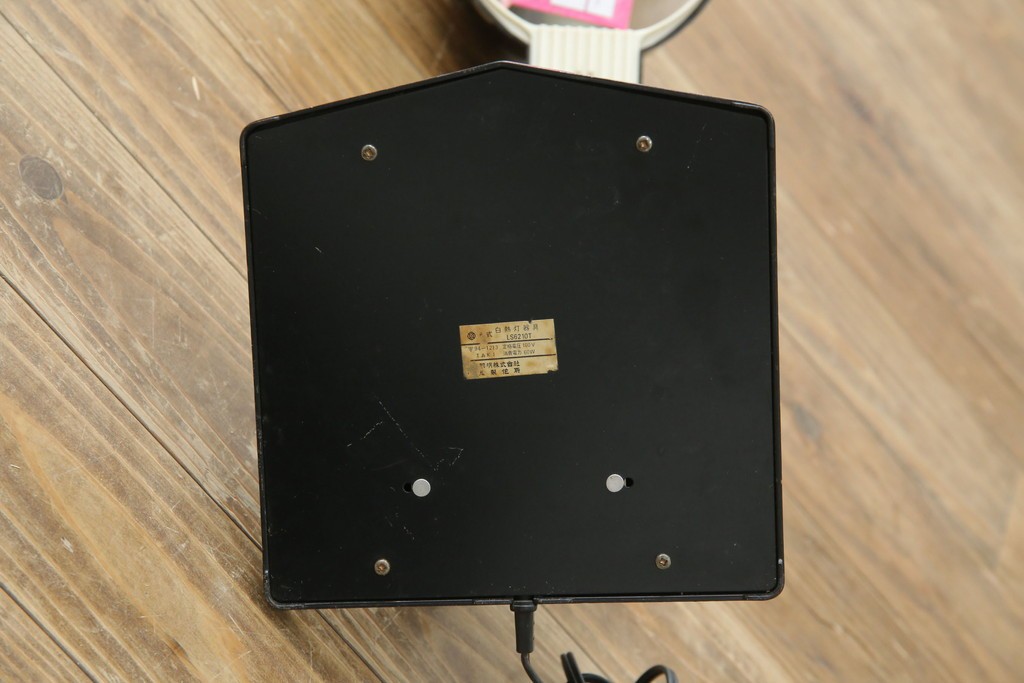 和製ビンテージ　HITACHI (日立)　非売品　限定ライト　記念ノベルティ　記念品　阪神タイガース　ユニークなデザインでインテリアに遊び心をプラスするテーブルランプ　(R-083866)