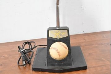 和製ビンテージ　HITACHI (日立)　非売品　限定ライト　記念ノベルティ　記念品　阪神タイガース　ユニークなデザインでインテリアに遊び心をプラスするテーブルランプ(テーブルスタンド、テーブル照明、テーブルライト、デスクライト、デスクスタンド、卓上照明、ヴィンテージ)(R-083866)