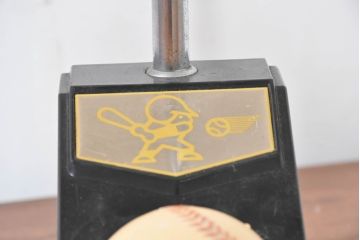 和製ビンテージ　HITACHI (日立)　非売品　限定ライト　記念ノベルティ　記念品　阪神タイガース　ユニークなデザインでインテリアに遊び心をプラスするテーブルランプ(テーブルスタンド、テーブル照明、テーブルライト、デスクライト、デスクスタンド、卓上照明、ヴィンテージ)(R-083866)