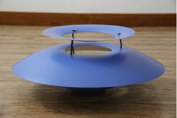 デンマークビンテージ　Louis Poulsen(ルイスポールセン)　PH5(ピーエイチ・ファイブ)　鮮やかで落ち着きのあるブルーのカラーが魅力的なペンダントライト　(R-083885)