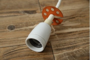 デンマークビンテージ　Louis Poulsen(ルイスポールセン)　PH5(ピーエイチ・ファイブ)　鮮やかで落ち着きのあるブルーのカラーが魅力的なペンダントライト　(R-083885)