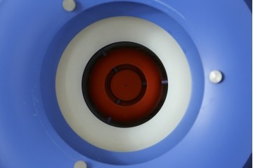 デンマークビンテージ　Louis Poulsen(ルイスポールセン)　PH5(ピーエイチ・ファイブ)　鮮やかで落ち着きのあるブルーのカラーが魅力的なペンダントライト　(R-083885)