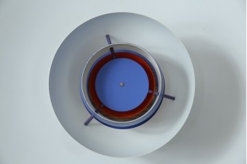 デンマークビンテージ　Louis Poulsen(ルイスポールセン)　PH5(ピーエイチ・ファイブ)　鮮やかで落ち着きのあるブルーのカラーが魅力的なペンダントライト　(R-083885)