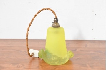 フランスヴィンテージ　ビタミンカラーが可愛らしいガラスシェードのペンダントライト　(R-083888)