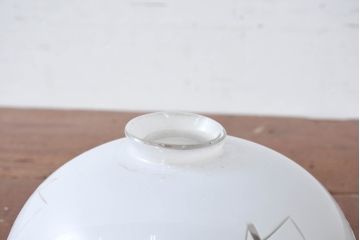 和製アンティーク　戦前　昭和初期　切子のノスタルジックな風景模様が心安らぐ空間を演出する電笠(吊り下げ照明、ペンダントライト、天井照明、シェード、照明カバー)(R-083897)