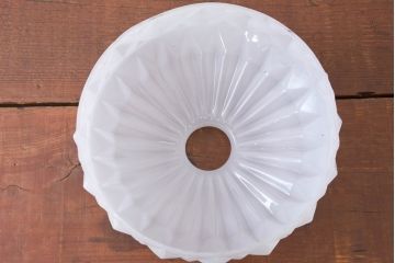 和製アンティーク　被せガラス　繊細なデザインが気品溢れる電笠(ペンダントライト、吊り下げ照明、天井照明、シェード)(R-083898)