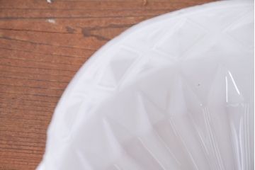 和製アンティーク　被せガラス　繊細なデザインが気品溢れる電笠(ペンダントライト、吊り下げ照明、天井照明、シェード)(R-083898)