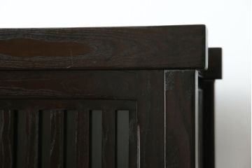 中古　美品　重厚感ある佇まいが魅力的な水屋箪笥サイドボード(食器棚、戸棚、収納棚、キャビネット)(R-083921)