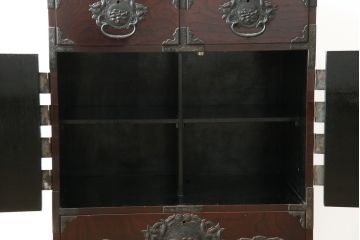 和製ビンテージ　豪華な彫金装飾と艶やかな木肌が魅力の仙台箪笥(整理タンス、収納たんす、引き出し、サイドチェスト、ヴィンテージ)(R-083923)