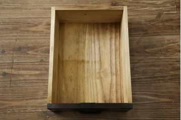 和製ビンテージ　豪華な彫金装飾と艶やかな木肌が魅力の仙台箪笥(整理タンス、収納たんす、引き出し、サイドチェスト、ヴィンテージ)(R-083923)