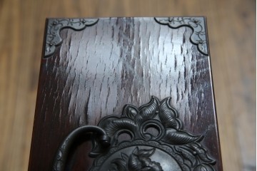 和製ビンテージ　豪華な彫金装飾と艶やかな木肌が魅力の仙台箪笥(整理タンス、収納たんす、引き出し、サイドチェスト、ヴィンテージ)(R-083923)