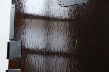 和製ビンテージ　豪華な彫金装飾と艶やかな木肌が魅力の仙台箪笥(整理タンス、収納たんす、引き出し、サイドチェスト、ヴィンテージ)(R-083923)