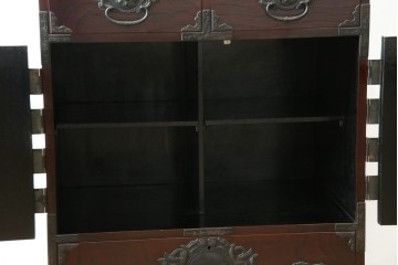 和製ビンテージ　豪華な彫金装飾と艶やかな木肌が魅力の仙台箪笥(整理タンス、収納たんす、引き出し、サイドチェスト、ヴィンテージ)(R-083923)