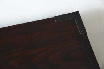 和製ビンテージ　木地呂塗り　漆塗り　凝った金具が上質な和の雰囲気を引き立てる仙台小箪笥　(R-083924)