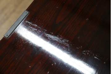 和製ビンテージ　木地呂塗り　漆塗り　凝った金具が上質な和の雰囲気を引き立てる仙台小箪笥　(R-083924)