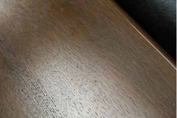 新古　未使用展示品　CONDE HOUSE(カンディハウス)　BOLS(ボルス)　本革(レザー)　個性が光るモダンデザインの2人掛けソファ　定価約76万円　(R-083926)