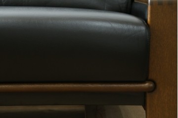 新古　未使用展示品　CONDE HOUSE(カンディハウス)　BOLS(ボルス)　本革(レザー)　個性が光るモダンデザインの2人掛けソファ　定価約76万円　(R-083926)