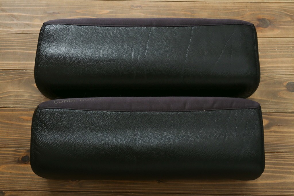 新古　未使用展示品　CONDE HOUSE(カンディハウス)　BOLS(ボルス)　本革(レザー)　個性が光るモダンデザインの2人掛けソファ　定価約76万円　(R-083926)