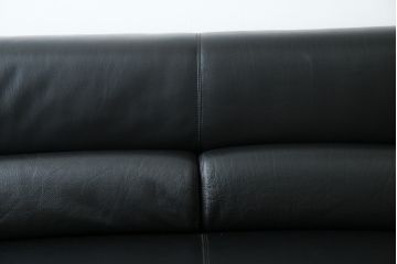中古　美品　展示品　CONDE HOUSE(カンディハウス)　BOLS(ボルス)　本革(レザー)　個性が光るモダンデザインの2人掛けソファ(アームソファ、2P)(定価約76万円)(R-083926)