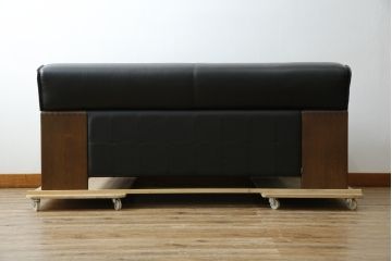 中古　美品　展示品　CONDE HOUSE(カンディハウス)　BOLS(ボルス)　本革(レザー)　個性が光るモダンデザインの2人掛けソファ(アームソファ、2P)(定価約76万円)(R-083926)