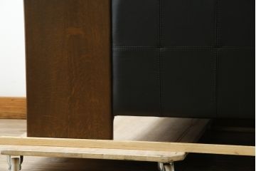 中古　美品　展示品　CONDE HOUSE(カンディハウス)　BOLS(ボルス)　本革(レザー)　個性が光るモダンデザインの2人掛けソファ(アームソファ、2P)(定価約76万円)(R-083926)