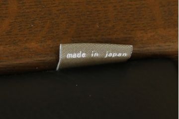中古　美品　展示品　CONDE HOUSE(カンディハウス)　BOLS(ボルス)　本革(レザー)　個性が光るモダンデザインの2人掛けソファ(アームソファ、2P)(定価約76万円)(R-083926)