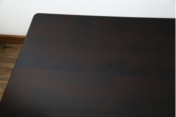 中古　北海道民芸家具　深みのある色合いとクラシカルな雰囲気が魅力的なダイニングテーブル(R-083927)