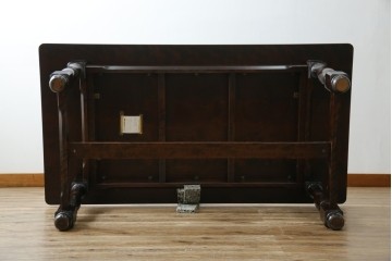 中古　北海道民芸家具　深みのある色合いとクラシカルな雰囲気が魅力的なダイニングテーブル(R-083927)