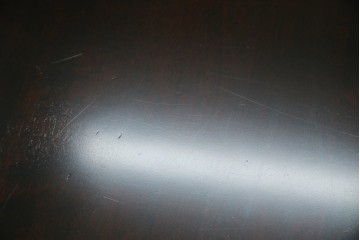 中古　北海道民芸家具　深みのある色合いとクラシカルな雰囲気が魅力的なダイニングテーブル(R-083927)