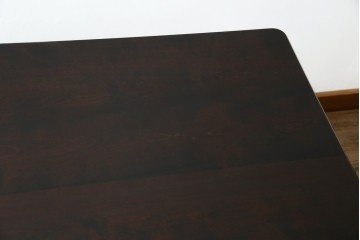中古　北海道民芸家具　深みのある色合いとクラシカルな雰囲気が魅力的なダイニングテーブル(R-083927)