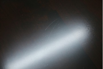 中古　北海道民芸家具　深みのある色合いとクラシカルな雰囲気が魅力的なダイニングテーブル(R-083927)