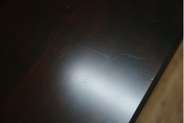 中古　北海道民芸家具　深みのある色合いとクラシカルな雰囲気が魅力的なダイニングテーブル(R-083927)