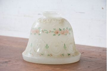 フランスアンティーク　柔らかな光に浮かぶ薔薇が優雅な時間を彩るペンダントライト(天井照明、吊り下げ照明、シェード、電笠)(R-083938)