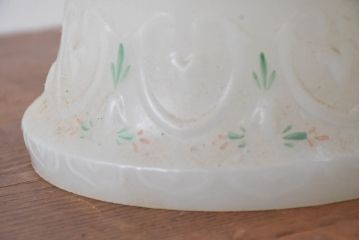 フランスアンティーク　柔らかな光に浮かぶ薔薇が優雅な時間を彩るペンダントライト(天井照明、吊り下げ照明、シェード、電笠)(R-083938)