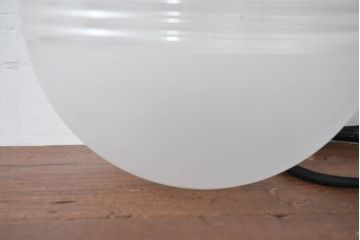 和製アンティーク　丸みあるフォルムで中央のラインが珍しいペンダントライト(天井照明、吊り下げ照明、シェード、電笠)(R-083942)