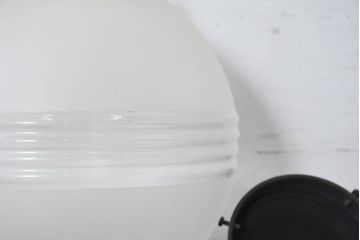 和製アンティーク　丸みあるフォルムで中央のラインが珍しいペンダントライト(天井照明、吊り下げ照明、シェード、電笠)(R-083942)