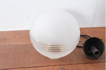 和製アンティーク　丸みあるフォルムで中央のラインが珍しいペンダントライト(天井照明、吊り下げ照明、シェード、電笠)(R-083942)