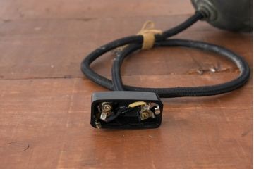 和製アンティーク　丸みあるフォルムで中央のラインが珍しいペンダントライト(天井照明、吊り下げ照明、シェード、電笠)(R-083942)