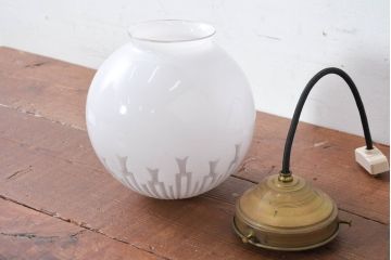 和製アンティーク　丸みあるフォルムで珍しいデザインのペンダントライト(天井照明、吊り下げ照明、シェード、電笠)(R-083943)
