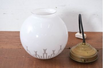 和製アンティーク　丸みあるフォルムで珍しいデザインのペンダントライト(天井照明、吊り下げ照明、シェード、電笠)(R-083943)