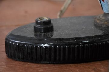 和製アンティーク　深みのある赤色が空間のアクセントになるテーブルスタンド(テーブルランプ、テーブルライト、スタンドライト、卓上照明)(R-083945)