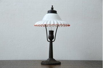 和製アンティーク　赤フリルが素敵!大正ロマンの雰囲気漂うテーブルスタンド　(R-083946)