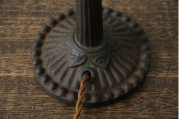 和製アンティーク　赤フリルが素敵!大正ロマンの雰囲気漂うテーブルスタンド　(R-083946)