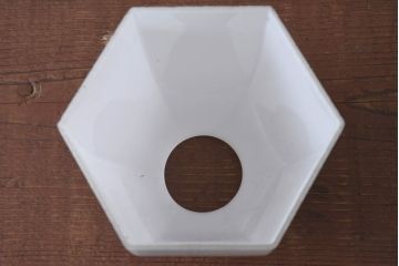 《引っ掛けシーリング式ペンダントライト加工費込み》　和製アンティーク　レトロなミルクガラスのぺンダントライト(天井照明カバー、吊り下げ照明、シェード、電笠)(R-083957)