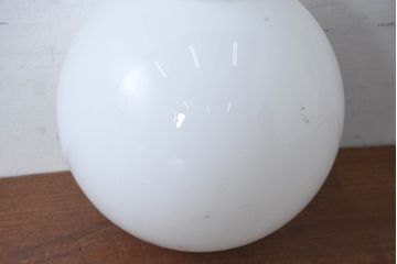 《天井・壁付け照明加工費込み》　和製アンティーク　球体型　レトロな丸いフォルムが可愛らしいウォールライト(天井照明、壁付け照明、シーリングライト)(R-083965)
