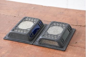 和製アンティーク　ノスタルジックな雰囲気を呼び込む色ガラス入り照明カバー2個セット(ウォールランプカバー、壁掛け照明カバー、ウォールライトカバー、照明シェード)(R-083981)
