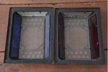和製アンティーク　ノスタルジックな雰囲気を呼び込む色ガラス入り照明カバー2個セット(ウォールランプカバー、壁掛け照明カバー、ウォールライトカバー、照明シェード)(R-083982)